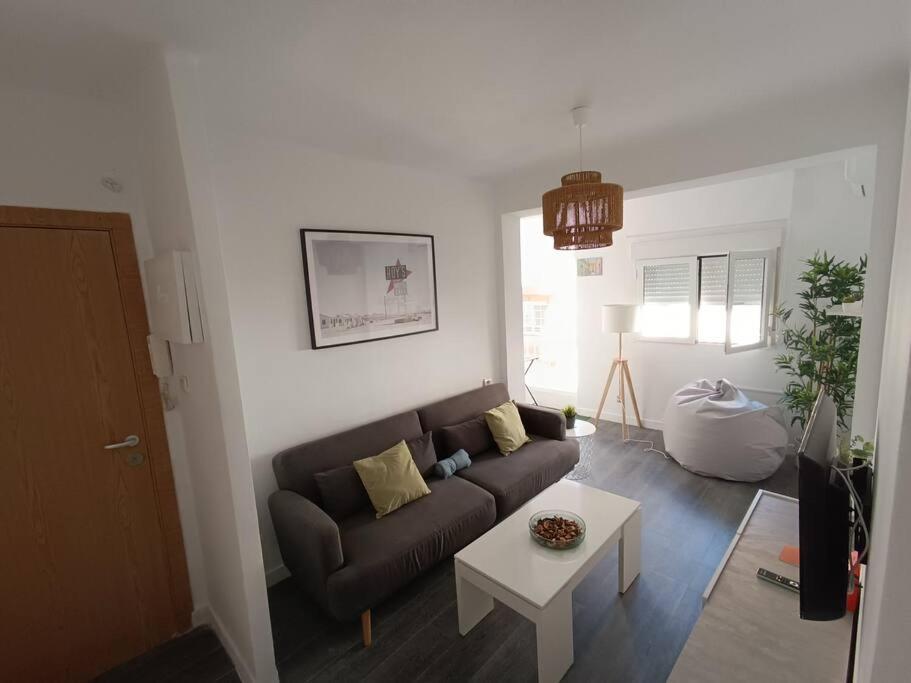 Estupendo Piso Renovado A 30 Metros De La Playa Apartment อัลเมรีอา ภายนอก รูปภาพ